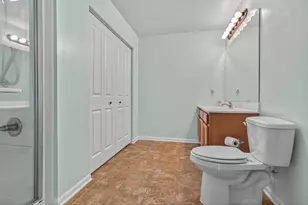 6888 Meadow View Ln, Merrillville, IN 46410 - Photo 17