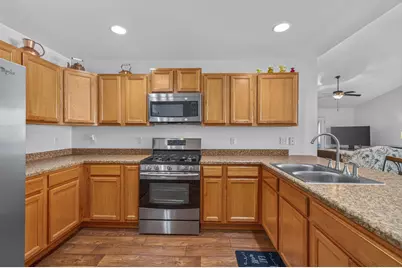 6888 Meadow View Lane, Merrillville, IN 46410 - Photo 9