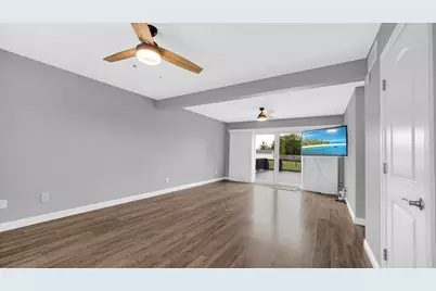 236 Kimrich Circle N, Valparaiso, IN 46385 - Photo 5