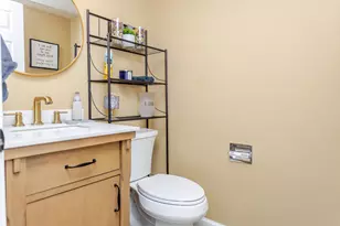 1902 Burgundy St, Schererville, IN 46375 - Photo 7