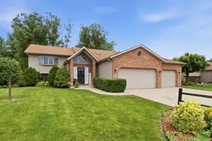 3020 Diamond Dr, Hobart, IN 46342 - Photo 29
