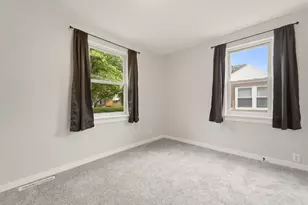 340 N California St, Hobart, IN 46342 - Photo 9