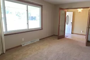 142 Curtis Dr, Valparaiso, IN 46383 - Photo 17