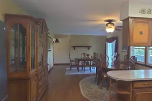 142 Curtis Dr, Valparaiso, IN 46383 - Photo 11