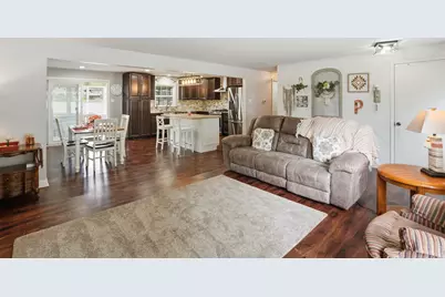1015 Pettibone Street, Crown Point, IN 46307 - Photo 5