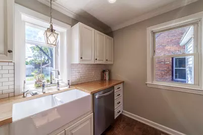 6828 Schneider Avenue, Hammond, IN 46323 - Photo 13