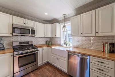 6828 Schneider Avenue, Hammond, IN 46323 - Photo 11