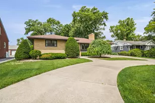 8028 Hohman Ave, Munster, IN 46321 - Photo 3