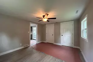 1001 W 38th Pl, Hobart, IN 46342 - Photo 11