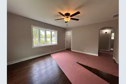 1001 W 38th Place, Hobart, IN 46342 - Photo 7