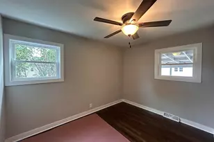 1001 W 38th Pl, Hobart, IN 46342 - Photo 13