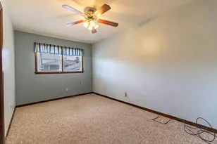 9205 Idlewild Dr, Highland, IN 46322 - Photo 15