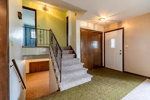 9205 Idlewild Dr, Highland, IN 46322 - Photo 13