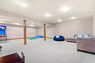 568 Shatz Dr N, Valparaiso, IN 46385 - Photo 37