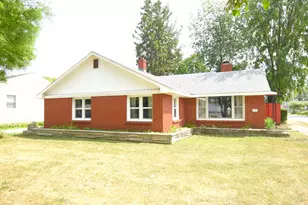 829 W Washington St, Rensselaer, IN 47978 - Photo 1