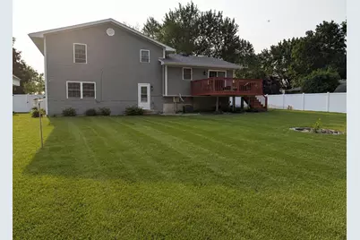 1604 Hickory Street SW, Demotte, IN 46310 - Photo 17