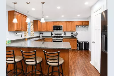 1604 Hickory Street SW, Demotte, IN 46310 - Photo 7
