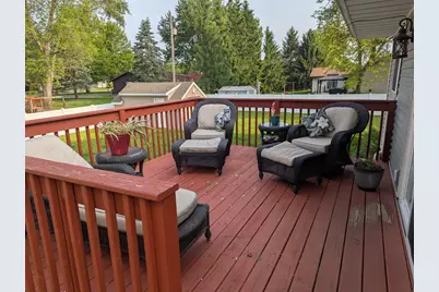 1604 Hickory Street SW, Demotte, IN 46310 - Photo 17