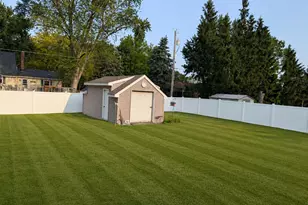 1604 Hickory St SW, Demotte, IN 46310 - Photo 19
