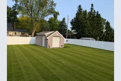 1604 Hickory Street SW, Demotte, IN 46310 - Photo 19