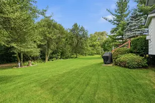 10629 Erie Dr, Crown Point, IN 46307 - Photo 43