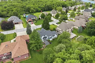 10629 Erie Dr, Crown Point, IN 46307 - Photo 49