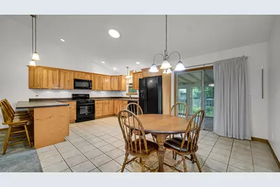 953 Portage Avenue, Chesterton, IN 46304 - Photo 7