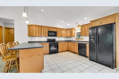 953 Portage Avenue, Chesterton, IN 46304 - Photo 5