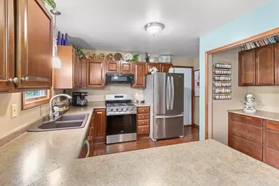 889 Rustic Acres Lane, Hebron, IN 46341 - Photo 7