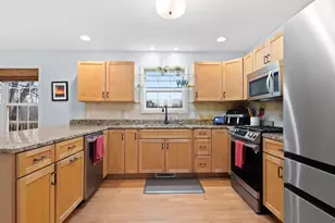 2656 Calaveras Dr, Valparaiso, IN 46385 - Photo 5