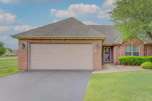 2028 Wildwood Cir, Highland, IN 46322 - Photo 1