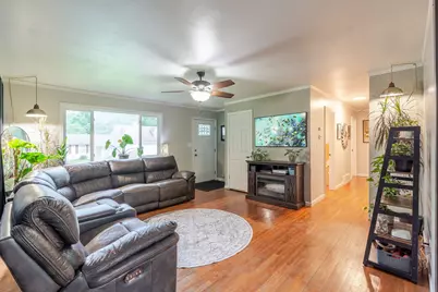 616 S 20th Street, Chesterton, IN 46304 - Photo 5
