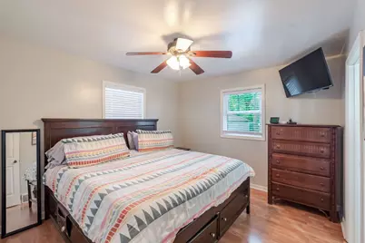 616 S 20th Street, Chesterton, IN 46304 - Photo 11