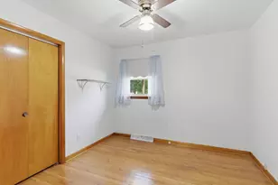 5457 Redwood Ave, Portage, IN 46368 - Photo 11