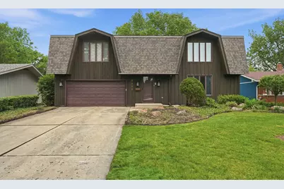 9300 Chestnut Lane, Munster, IN 46321 - Photo 1