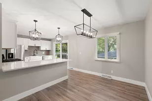 2200 Shallowford Dr, Valparaiso, IN 46383 - Photo 5