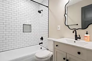 2200 Shallowford Dr, Valparaiso, IN 46383 - Photo 9