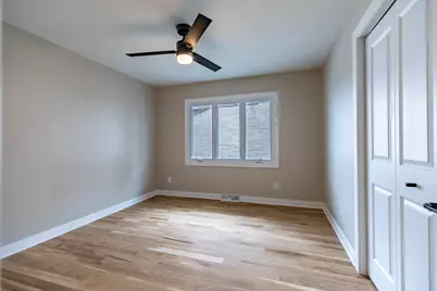 8837 Parkway Drive, Highland, IN 46322 - Photo 27
