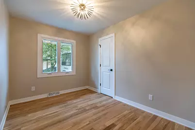 8837 Parkway Drive, Highland, IN 46322 - Photo 23