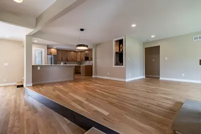 8837 Parkway Drive, Highland, IN 46322 - Photo 9