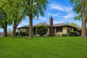 8845 Grace St, Highland, IN 46322 - Photo 3