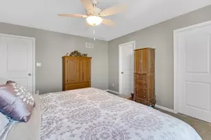 911 E 113th Ln, Crown Point, IN 46307 - Photo 19