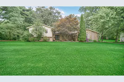 495 Meadowwood Drive, Valparaiso, IN 46385 - Photo 33