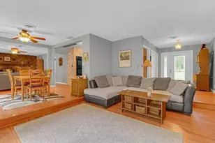 495 Meadowwood Dr, Valparaiso, IN 46385 - Photo 11