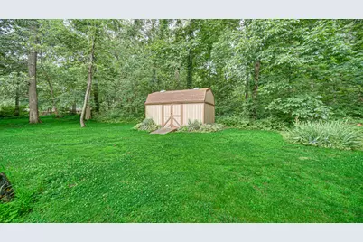 495 Meadowwood Drive, Valparaiso, IN 46385 - Photo 29