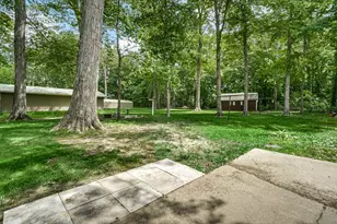 202 Sturdy Rd, Valparaiso, IN 46383 - Photo 23