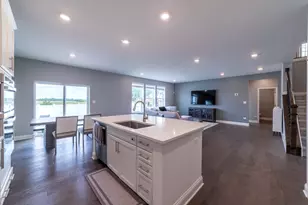 2080 E 109th Pl, Crown Point, IN 46307 - Photo 3