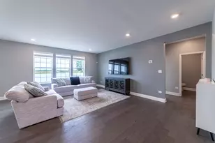2080 E 109th Pl, Crown Point, IN 46307 - Photo 15
