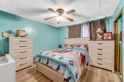 1421 Roberts Avenue, Whiting, IN 46394 - Photo 7