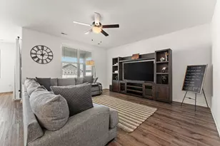 7656 W 105th Pl, Crown Point, IN 46307 - Photo 5